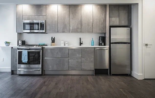 Rented by Kahen Properties | media 4