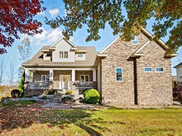 6445 Pheasant Hills Dr, Lino Lakes, MN 55038