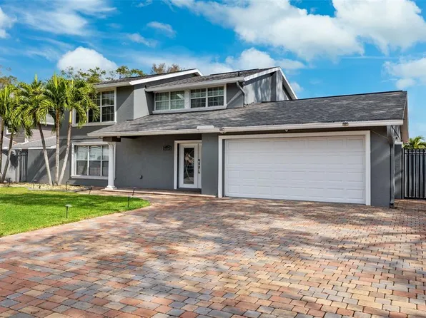 8201 Kirkwood Dr, Tampa, FL 33634