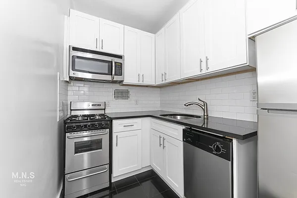 Rented by MNS | media 16