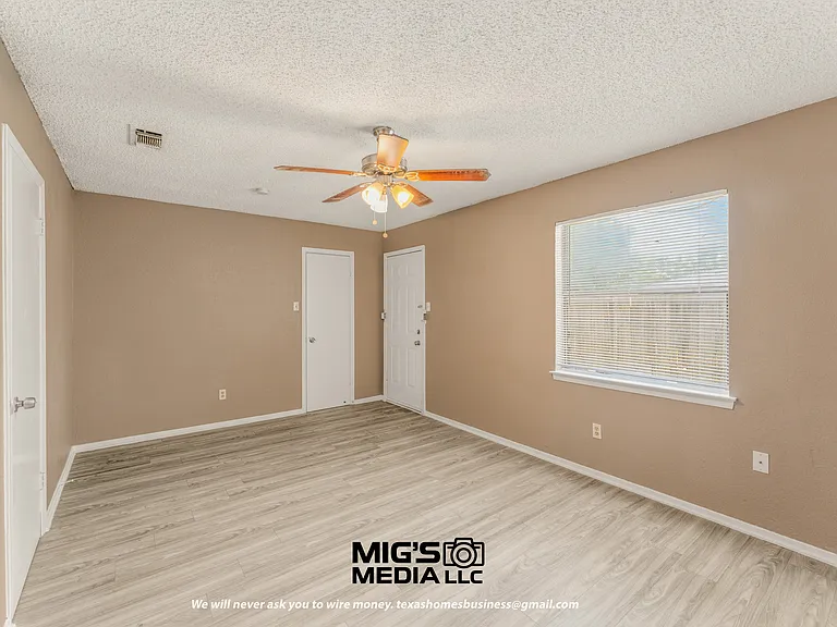 Master bed room with walk in closet