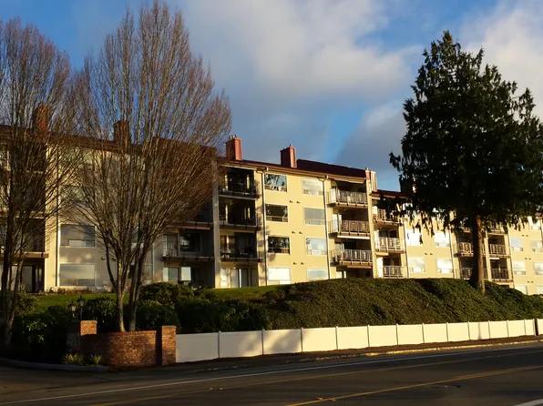 904 E Bay Dr NE #B-404, Olympia, WA 98506