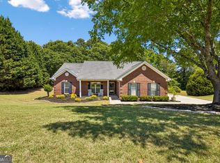 621 Teal Dr, Winder, GA 30680