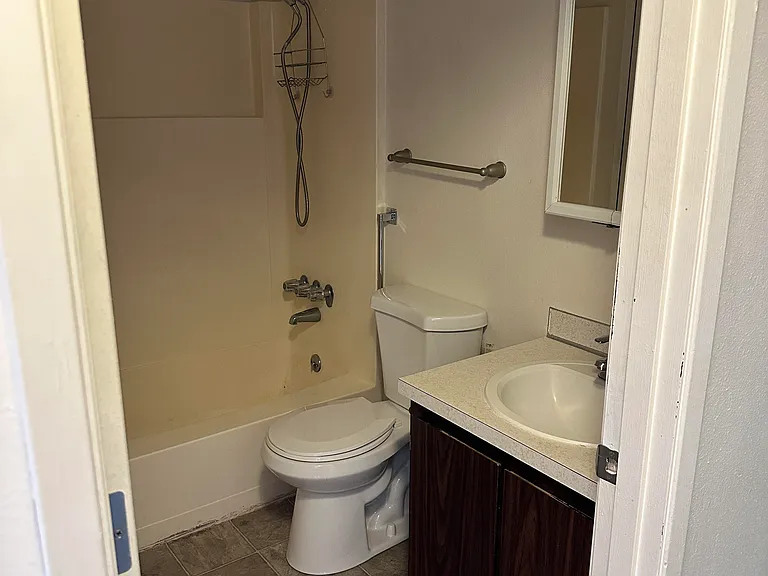 730 NE Johnson St #1 — Photo 5