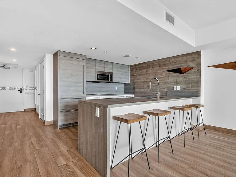 400 Sunny Isles Blvd #1207 — Photo 18