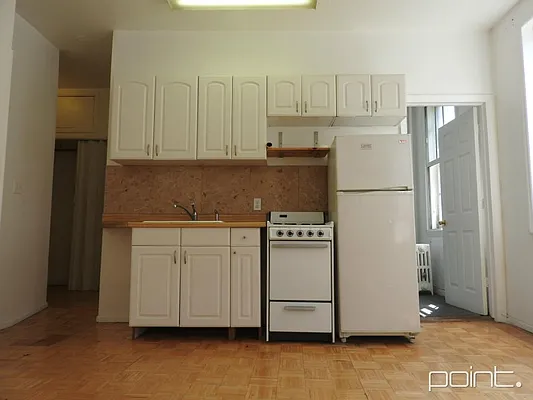 Rented by Point NYC | media 13