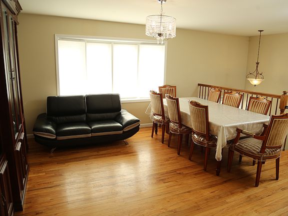 2nd image of 12 Johanna Ln