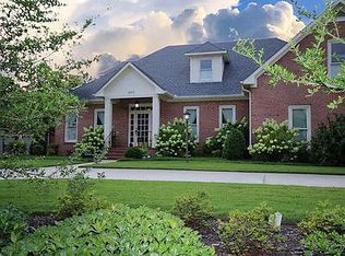 1607 Saint James Ct SE, Decatur, AL 35601