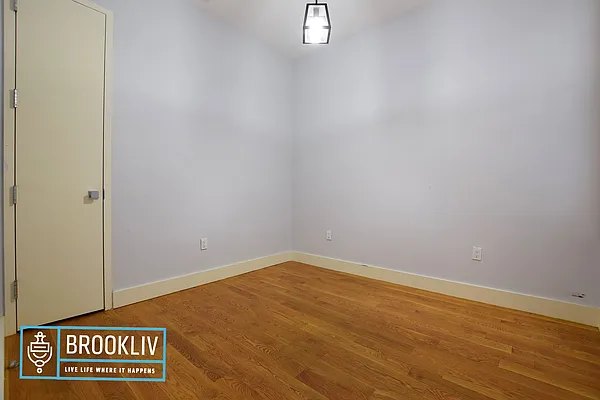 Rented by null | media 77