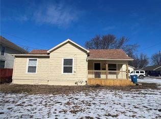 203 E Main St, Odessa, MO 64076
