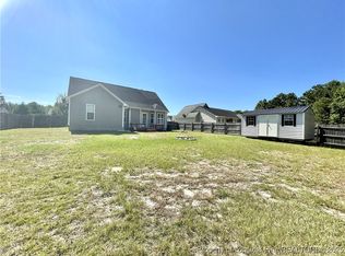315 Copper Creek Dr, Raeford, NC 28376