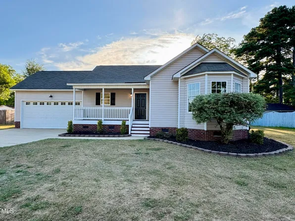 122 Grady St, Four Oaks, NC 27524