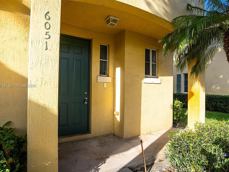 6051 SW 19th Pl — Photo 39