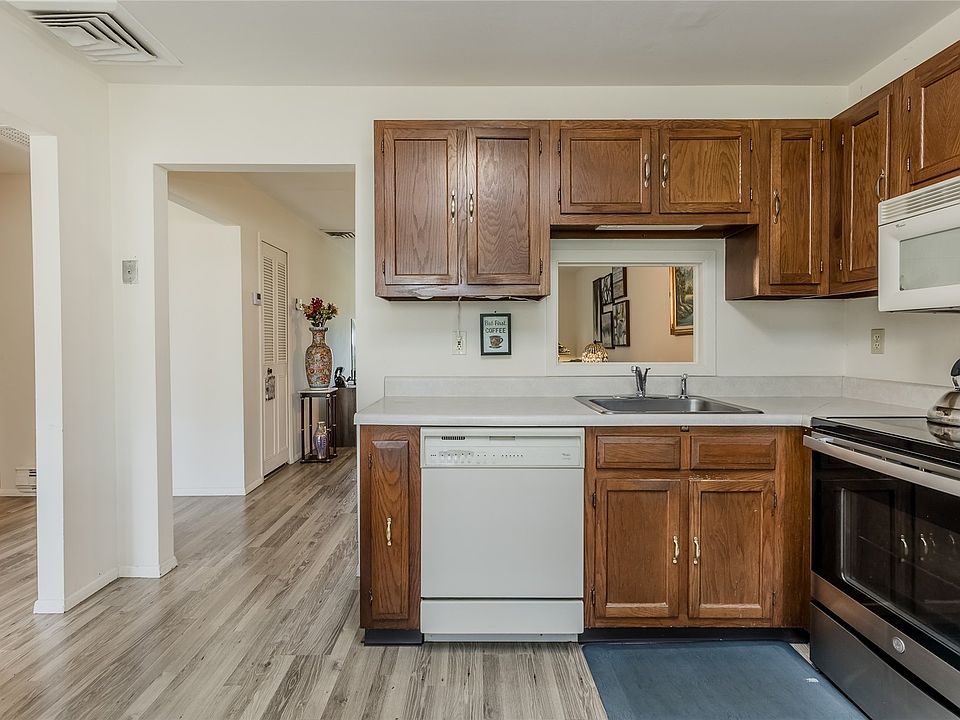 Woodbridge/Strathmore 48 Chippendale Dr Mount Sinai NY Zillow