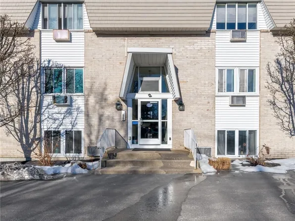 4430 Post Rd APT 62E, Warwick, RI 02818