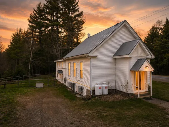 2910 Burkettville Road, Liberty, ME 04949