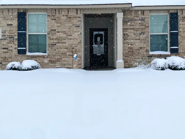 1138 Foxtail Dr, Baton Rouge, LA 70820