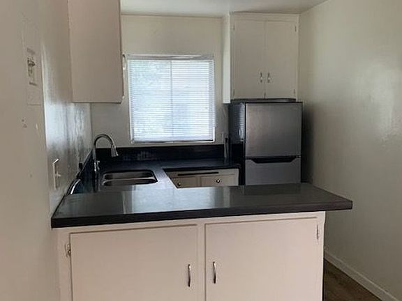 4th image of 3595 S Sepulveda Blvd #14