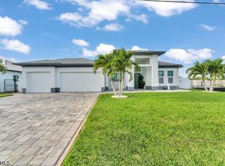 21 SW 21st St, Cape Coral, FL 33991