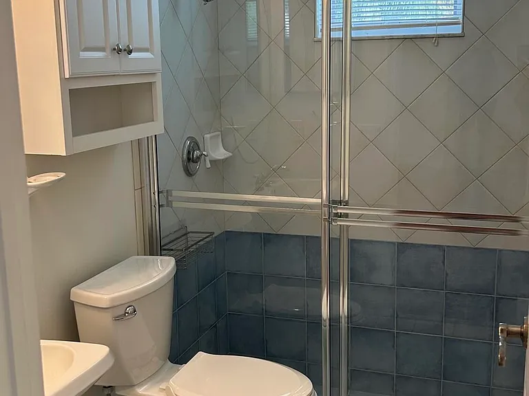 8192 NW 42nd St — Photo 29