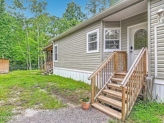 3rd image of 137 KERRY Drive
