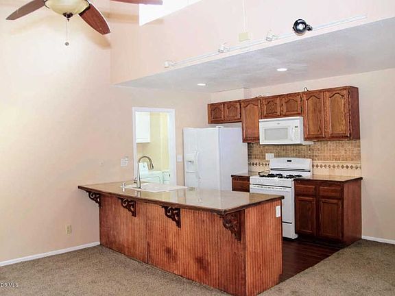 3rd image of 20134 Leadwell St Unit 365