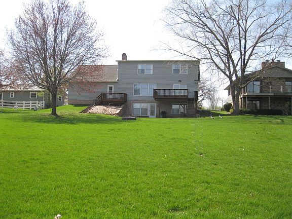 2nd image of 504 10th Ave NW