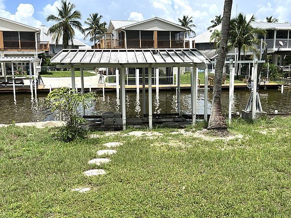 2nd image of 142 Lopez Ln