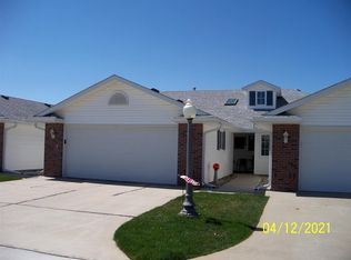 221 N 34th St #11, Norfolk, NE 68701