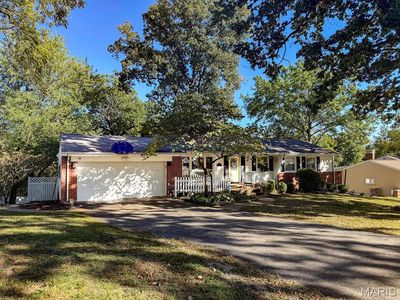 25 Fawnwood Dr, Saint Louis, MO, 63128