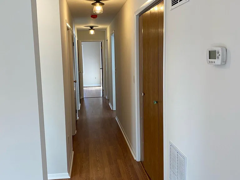 8 Booth Ct #B — Photo 4