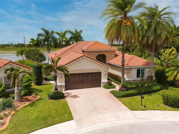 1303 Windsor Ln, Weston, FL 33327