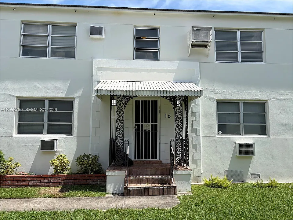 16 Santillane Ave #4