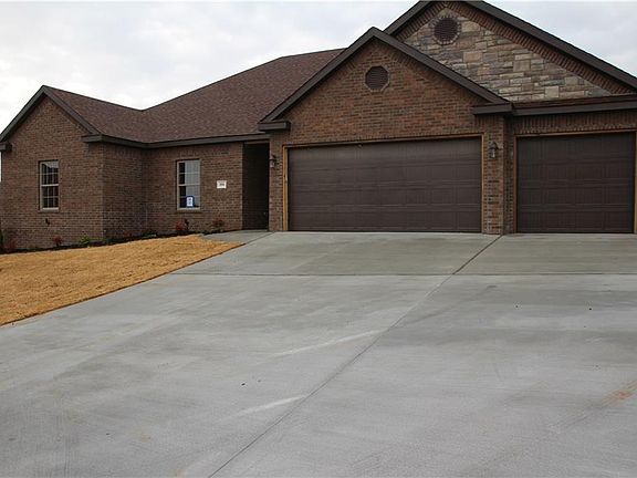 2nd image of 204 Churchill Ct