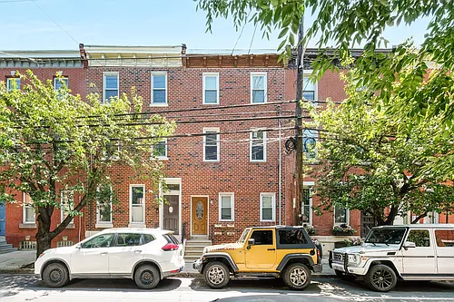 2032 Bainbridge St #3 Photo 1
