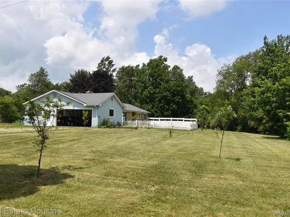 2247 Johnson Mill Rd, North Branch, MI 48461