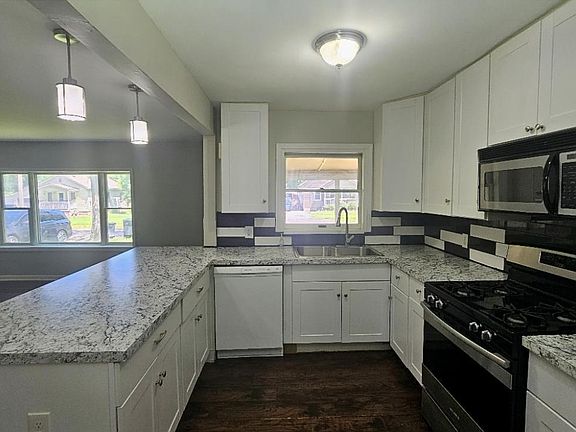 5th image of 6068 Grove Ave