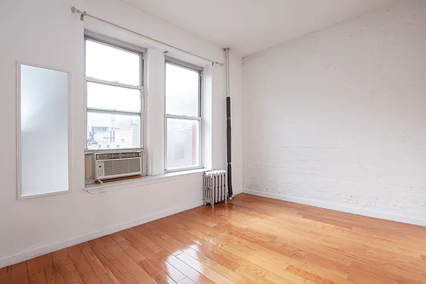 Rented by R New York | media 13
