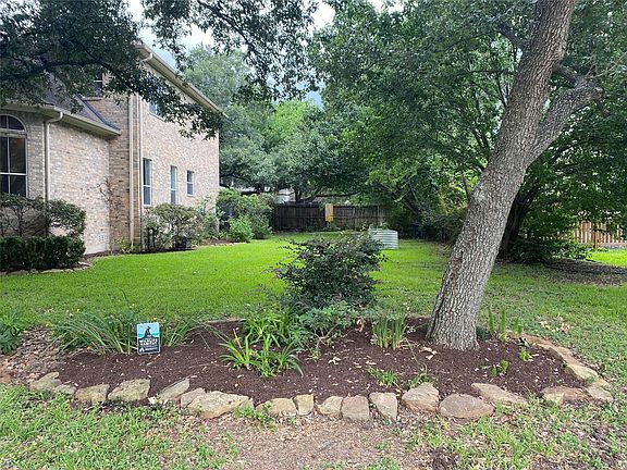 4th image of 3110 Glen Haven Blvd