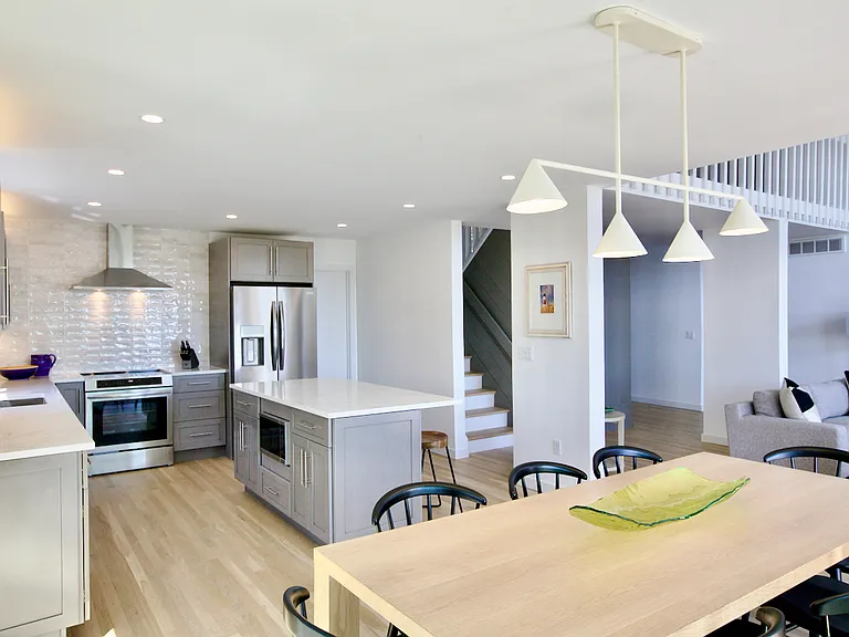 36 Gardiners Bay Dr — Photo 9