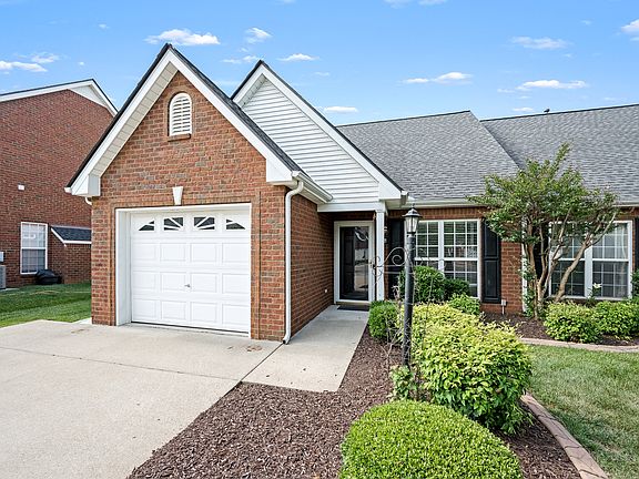 3rd image of 348 Golfview Ct