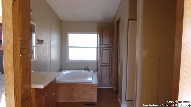 252 Sir Winston Dr — Photo 15