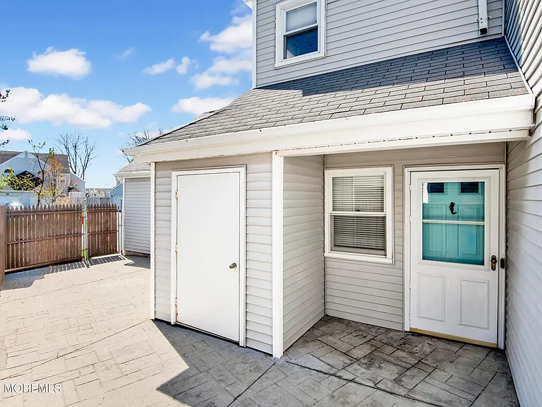 6 Stowe Ct — Photo 4