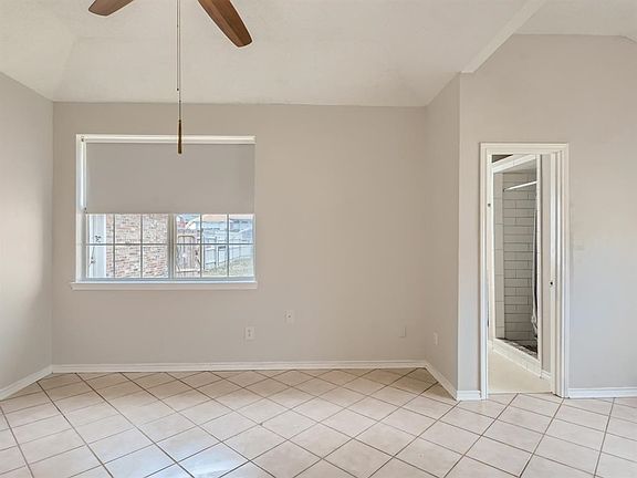 2nd image of 7025 Cottonwood Cir