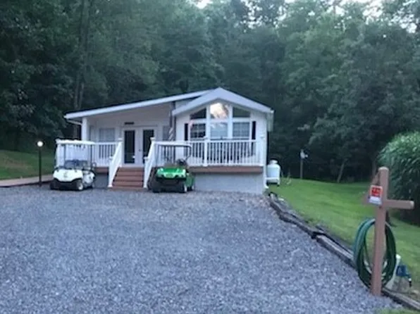 17875 Lashley Rd #403, Senecaville, OH 43780