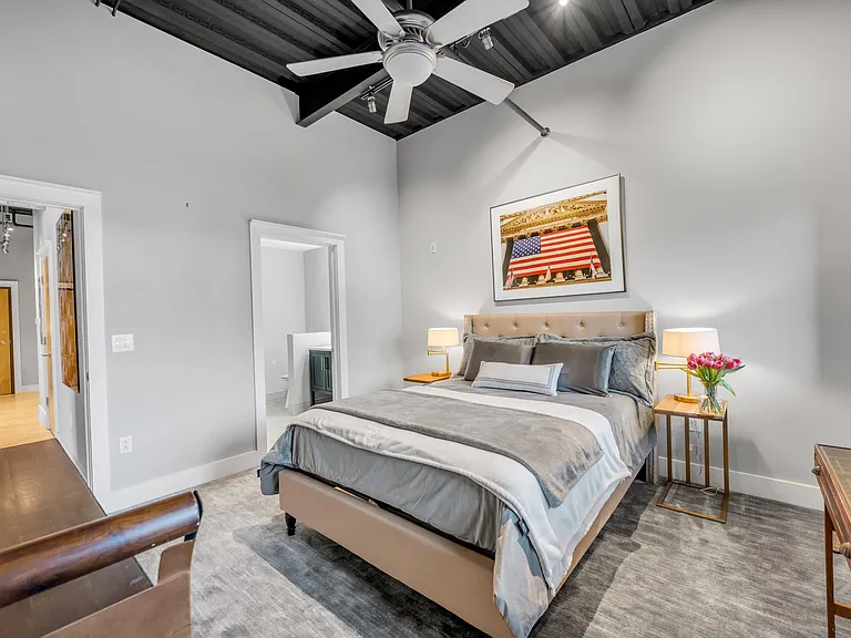 350 E Short St #209 — Photo 27