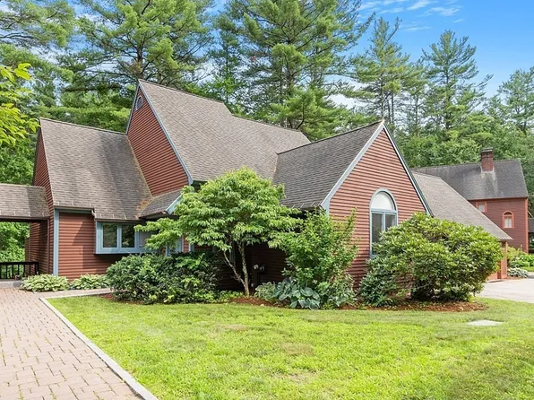 5 Adams Ln, Westford, MA 01886