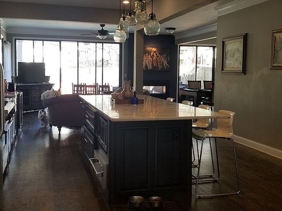 3rd image of 885 McLendon Dr