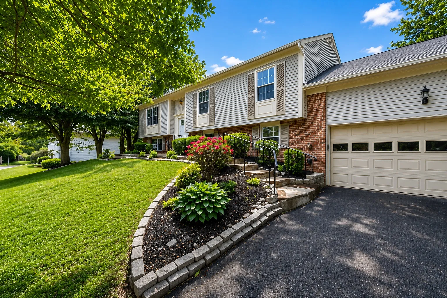 5 bed, 1847 sqft, $4,200 — Photo 1