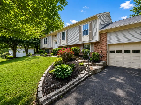13413 Wisteria Dr, Germantown, MD 20874